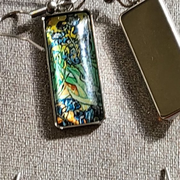 Van Gogh Painting Inspired Earrings "Irises" and "Outdoor Café at Night” earring - Picture 4 of 5